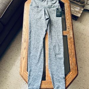 NWT Nike Dri Fit High Rise Full Length Leggings